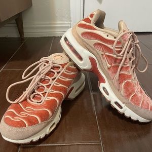 Nike Womens Air Max Plus Lx Dusty Peach Trainers